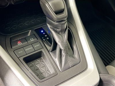 2021 Toyota RAV4 - Photo 21