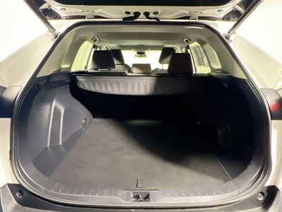 2021 Toyota RAV4 - Photo 30