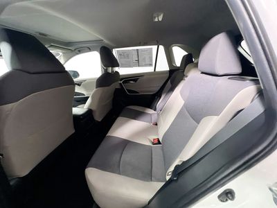 2021 Toyota RAV4 - Photo 25