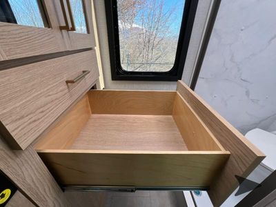 2026 Thor Motor Coach Chateau - Photo 33