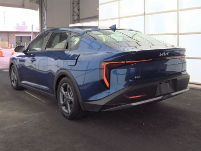 2025 Kia K4 - Photo 3