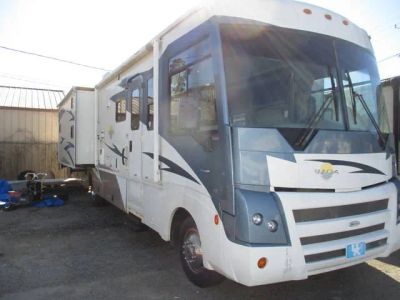 2008 Winnebago Sunova 35J — front three-quarter view