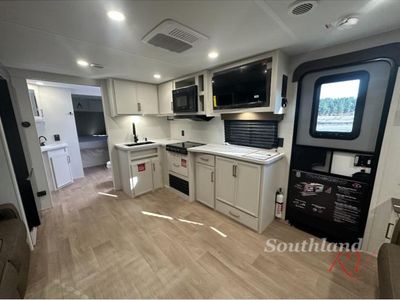 2026 Grand Design Transcend - Photo 12