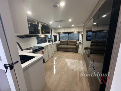 2026 Grand Design Transcend - Photo 17