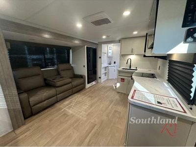 2026 Grand Design Transcend - Photo 9