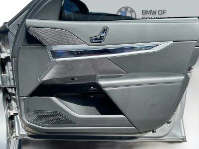 2023 BMW 7 Series — photo 27 view