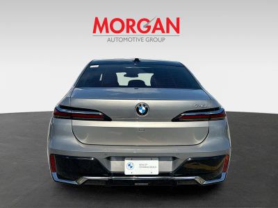 2023 BMW 7 Series — engine compartment view