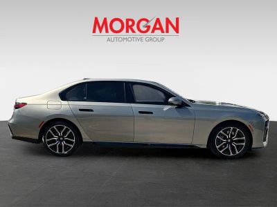 2023 BMW 7 Series — photo 8 view