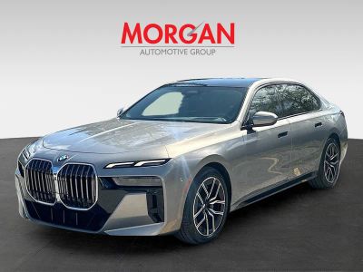 2023 BMW 7 Series — rear three-quarter view