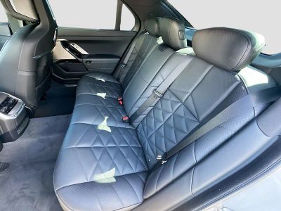 2023 BMW 7 Series — photo 18 view