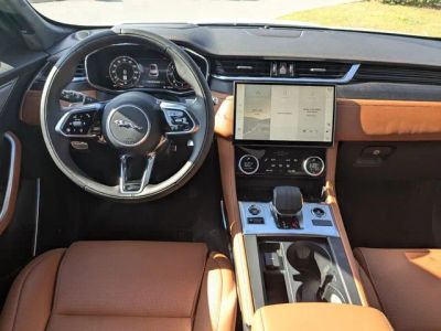 2026 Jaguar F-PACE — photo 13 view