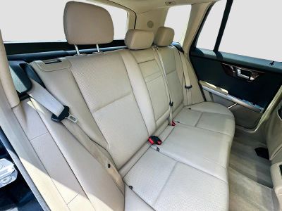 2010 Mercedes-Benz GLK — photo 23 view