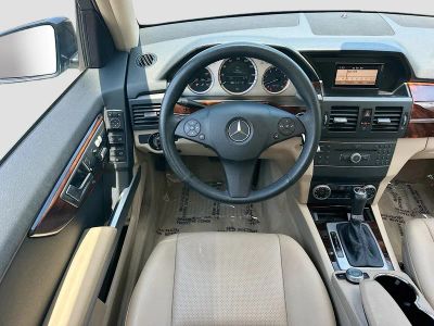 2010 Mercedes-Benz GLK — photo 18 view