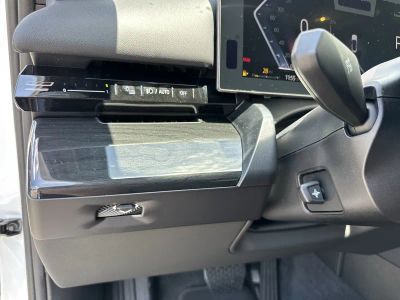 2026 BMW 5 Series — photo 30 view