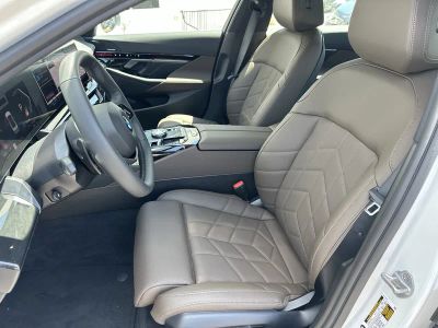 2026 BMW 5 Series — photo 20 view