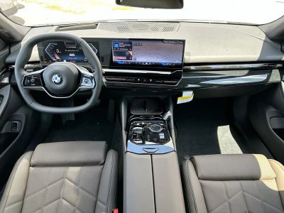 2026 BMW 5 Series — photo 11 view