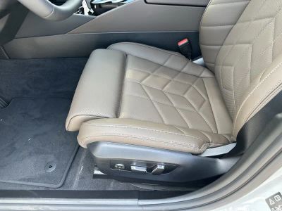 2026 BMW 5 Series — photo 21 view