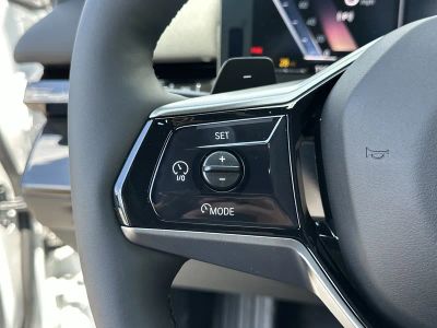 2026 BMW 5 Series — photo 31 view