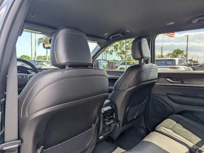 2026 Jeep Grand Cherokee L — photo 10 view