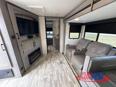 2022 Dutchmen RV Kodiak Ultimate - Photo 14