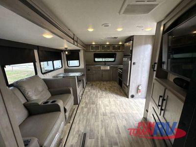 2022 Dutchmen RV Kodiak Ultimate - Photo 8
