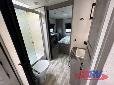 2022 Dutchmen RV Kodiak Ultimate - Photo 20