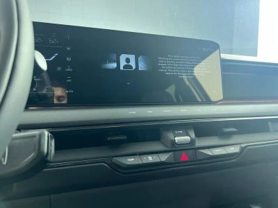 2026 Kia EV9 — photo 26 view