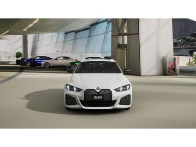 2026 BMW i4 - Photo 3