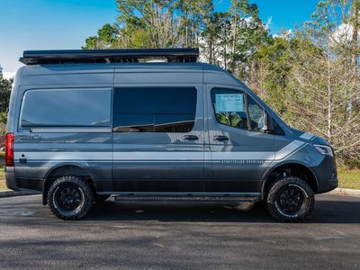 2025 Storyteller Overland - Photo 19