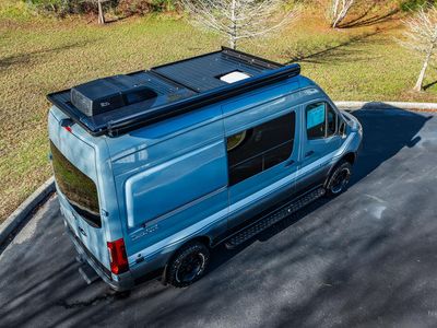 2025 Storyteller Overland - Photo 14