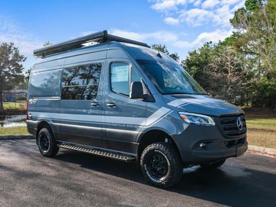 2025 Storyteller Overland - Photo 12