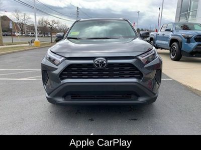 2025 Toyota RAV4 XLE - Photo 10
