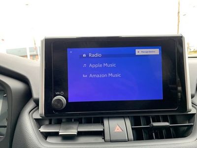 2025 Toyota RAV4 XLE - Photo 22