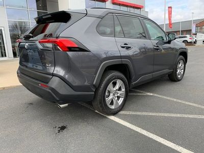 2025 Toyota RAV4 XLE - Photo 4