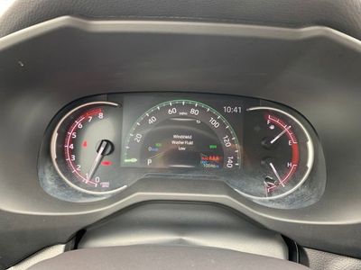2025 Toyota RAV4 XLE - Photo 20