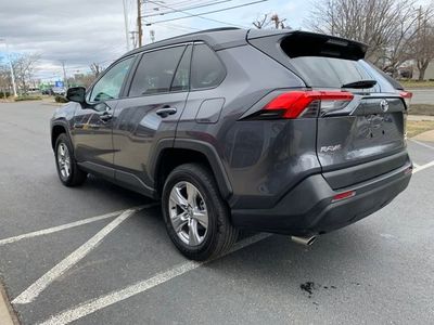 2025 Toyota RAV4 XLE - Photo 6