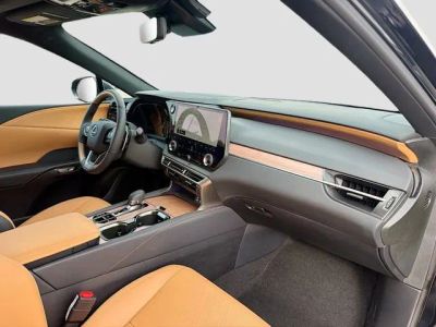 2026 Lexus RX — photo 15 view