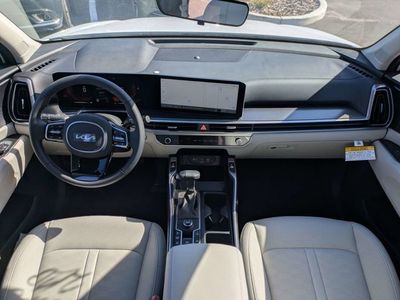 2025 Kia Sorento — photo 14 view