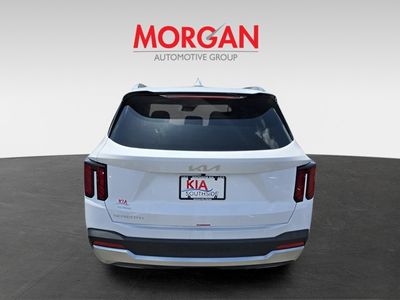 2025 Kia Sorento — photo 8 view