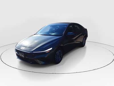 2024 Hyundai Elantra - Photo 3