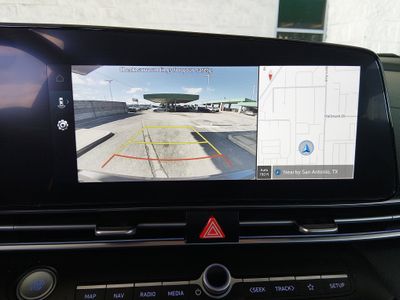 2024 Hyundai Elantra - Photo 23