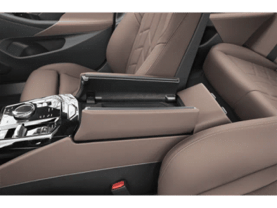 2026 BMW 5 Series — photo 11 view