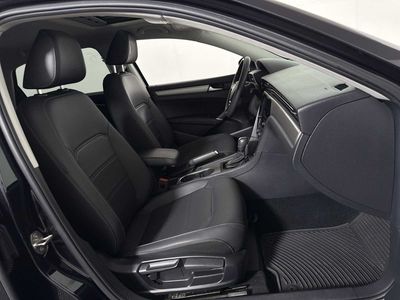 2022 Volkswagen Passat - Photo 23