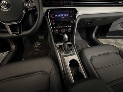 2022 Volkswagen Passat - Photo 18