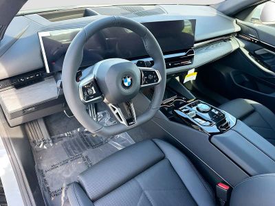 2026 BMW 5 Series — photo 7 view