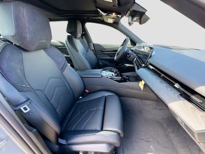 2026 BMW 5 Series — photo 23 view