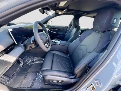 2026 BMW 5 Series — photo 16 view
