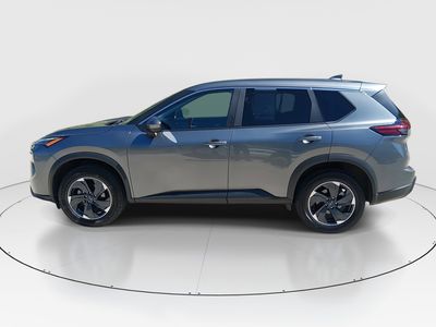 2024 Nissan Rogue - Photo 4
