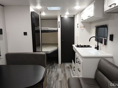 2026 Jayco Jay Flight SLX - Photo 5