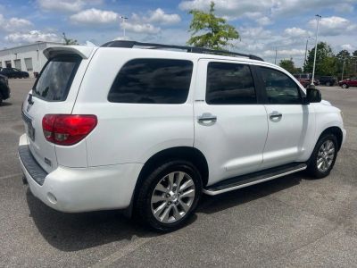 2010 Toyota Sequoia - Photo 7